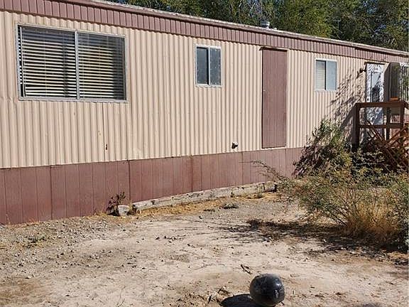 4th image of 1341 Black St