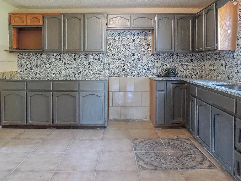 135 Presa Pl — Photo 4