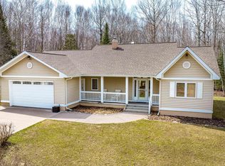 18853 Bear Lake Rd, Hancock, MI 49930