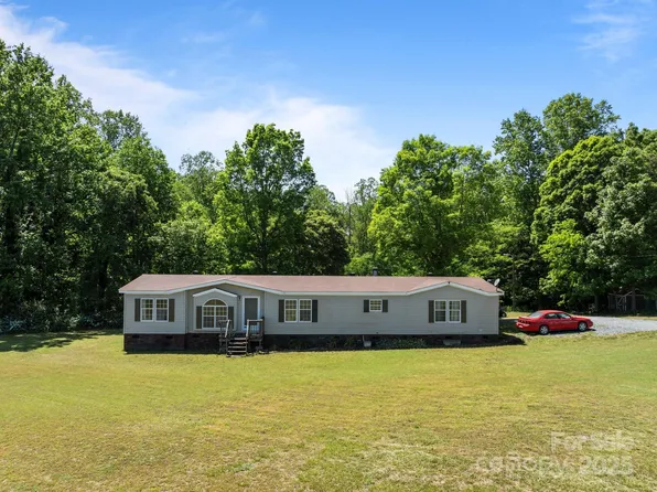 145 McCreek Dr, China Grove, NC 28023