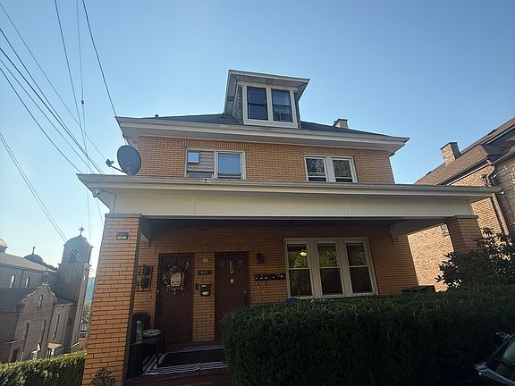 2nd image of 601 Pine St #1