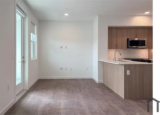 821 Stevens Ave — Photo 14