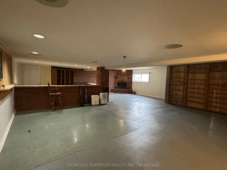 21 McCann Cres — Photo 12