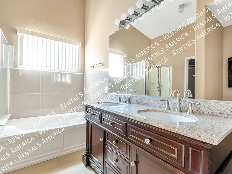 7165 W Yarbough Dr — Photo 19