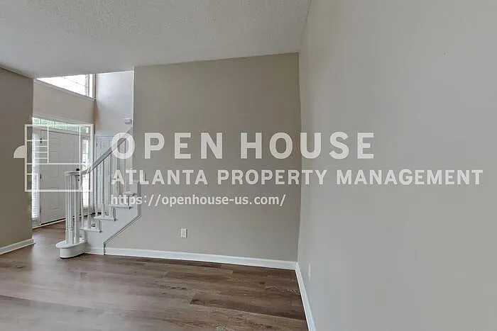 1209 Lainster Dr SE — Photo 6