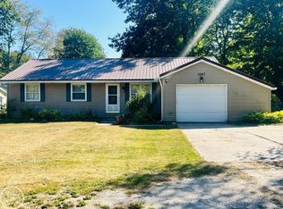 4047 Krafft Rd, Fort Gratiot, MI 48059