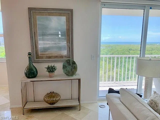 3 bed, 2.0 bath, 1555 sqft, $15,000 — Photo 4