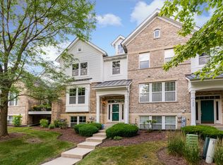 5422 Cloverdale Rd, Hanover Park, IL 60133