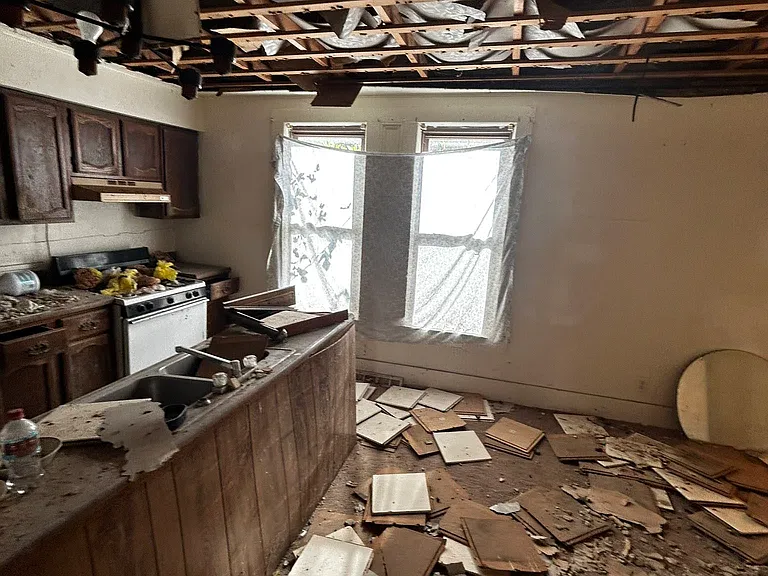 304 N Spruce St — Photo 23