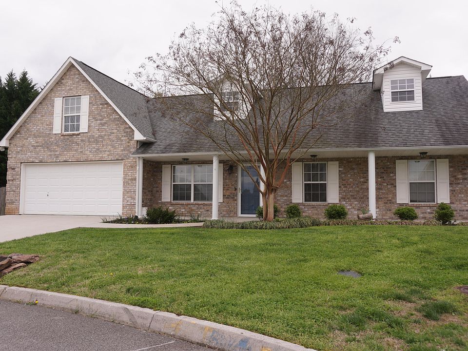 1st image of 806 Judah Ln