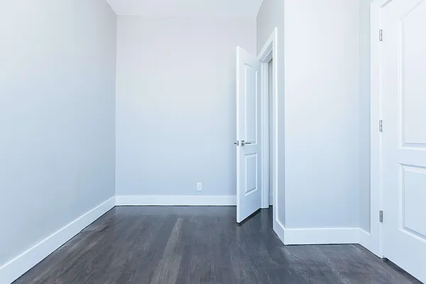 Rented by Nooklyn NYC LLC | media 24