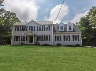 12 White Tail Cir, Charlestown, RI 02813