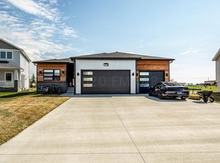 287 Redwood Dr, Mapleton, ND 58059