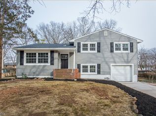 14 Larchmont Rd, Edison, NJ 08837