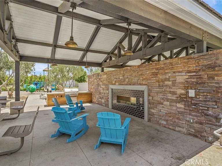 16282 Meadowhouse Ave — Photo 45