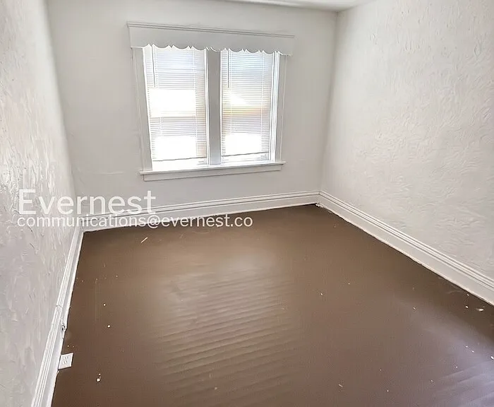 4847 Calvin Ave — Photo 14