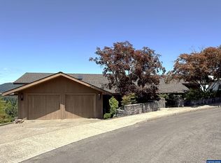 3595 Cherokee Dr S, Salem, OR 97302