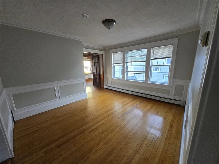11 March Ave #2 — Photo 3
