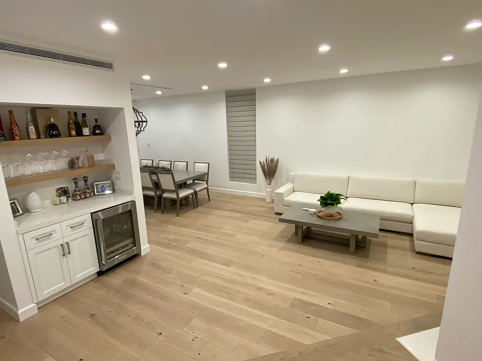 1227 N Brand Blvd #8