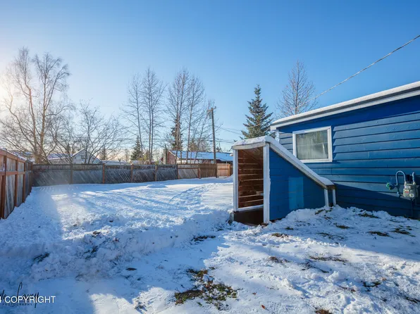 2306 McKinley Ave, Anchorage, AK 99517