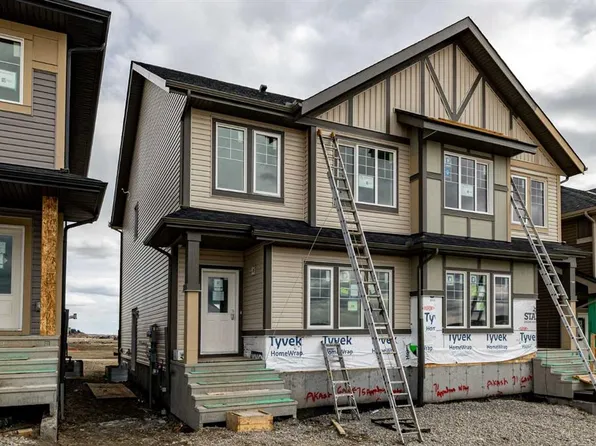 75 NW Appaloosa Way, Cochrane, AB T4C 3L9
