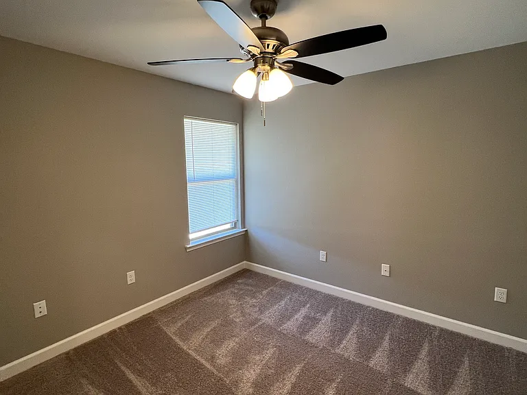 15 Jennifer Cv — Photo 8