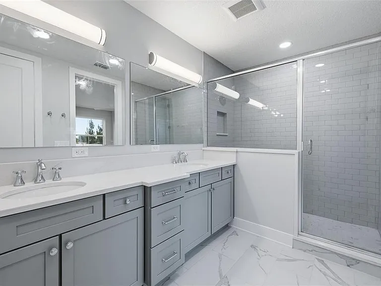 4208 W Carmen St #C — Photo 22