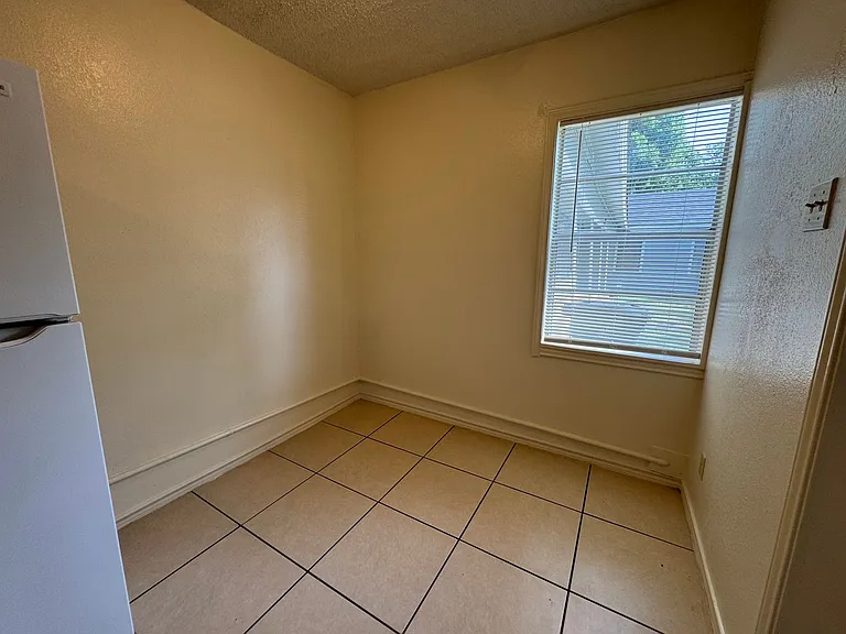 1301 Franz Dr — Photo 11