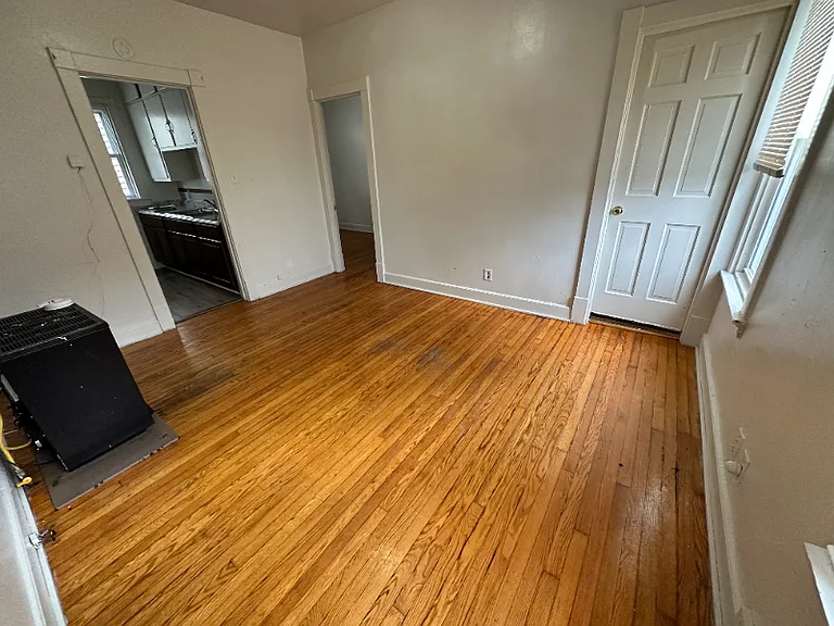 1312B Maryland Ave — Photo 4