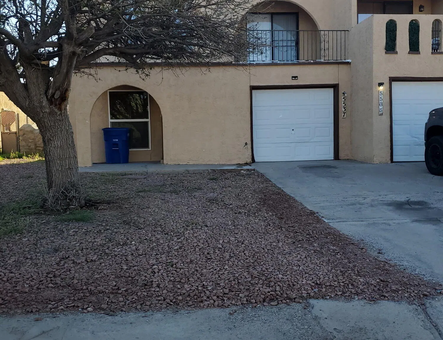 3 bed, 1.5 bath, 1172 sqft, $1,425 — Photo 1