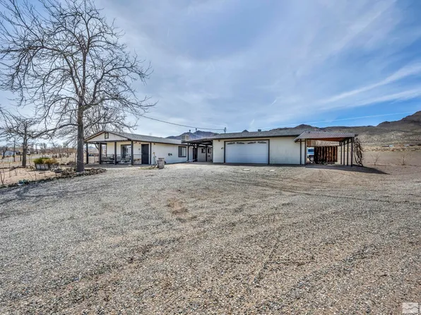 27 Locust Dr, Mason Valley, NV 89447
