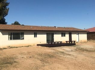 20665 Sitting Bull Rd, Apple Valley, CA 92308