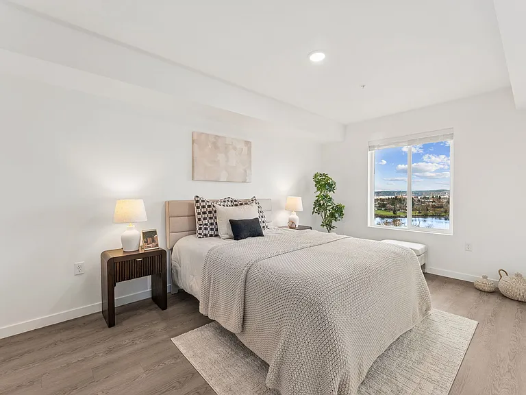 The Landing at Harbor Pointe — Photo 17