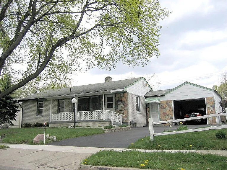 278 Dellwood Ave photo 1