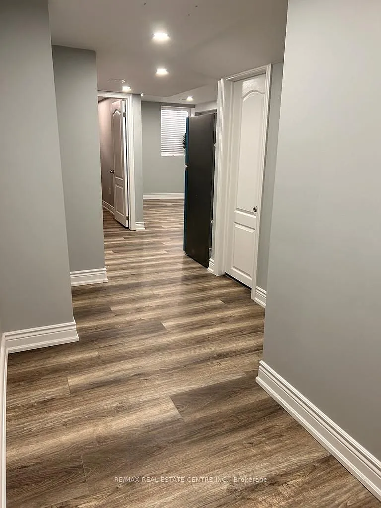 2 bed, $1,600 — Photo 3