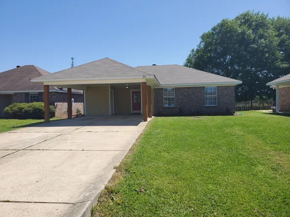 311 Green Meadow Dr, Pearl, MS 39208