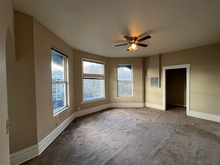 Camdon - 1 Bedroom - Central District - Vintage Charm — Photo 1
