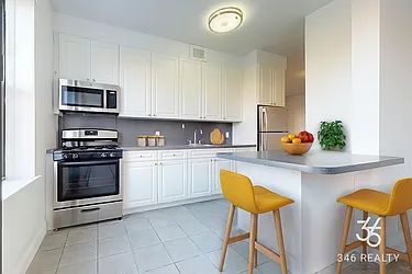 596 Edgecombe Avenue