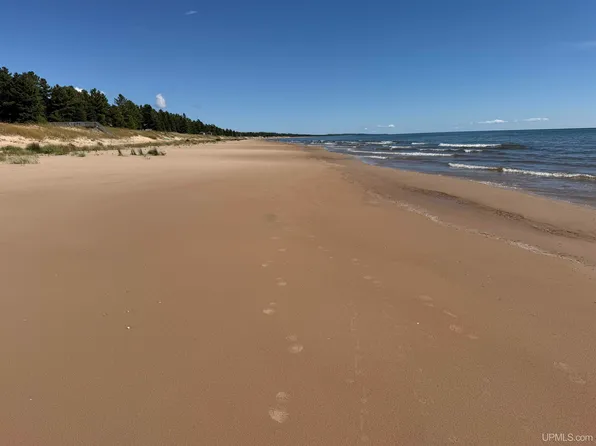 4095 W Michibay Dr, Manistique, MI 49854