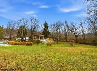 408 Parkway Ave, Anmoore, WV 26323