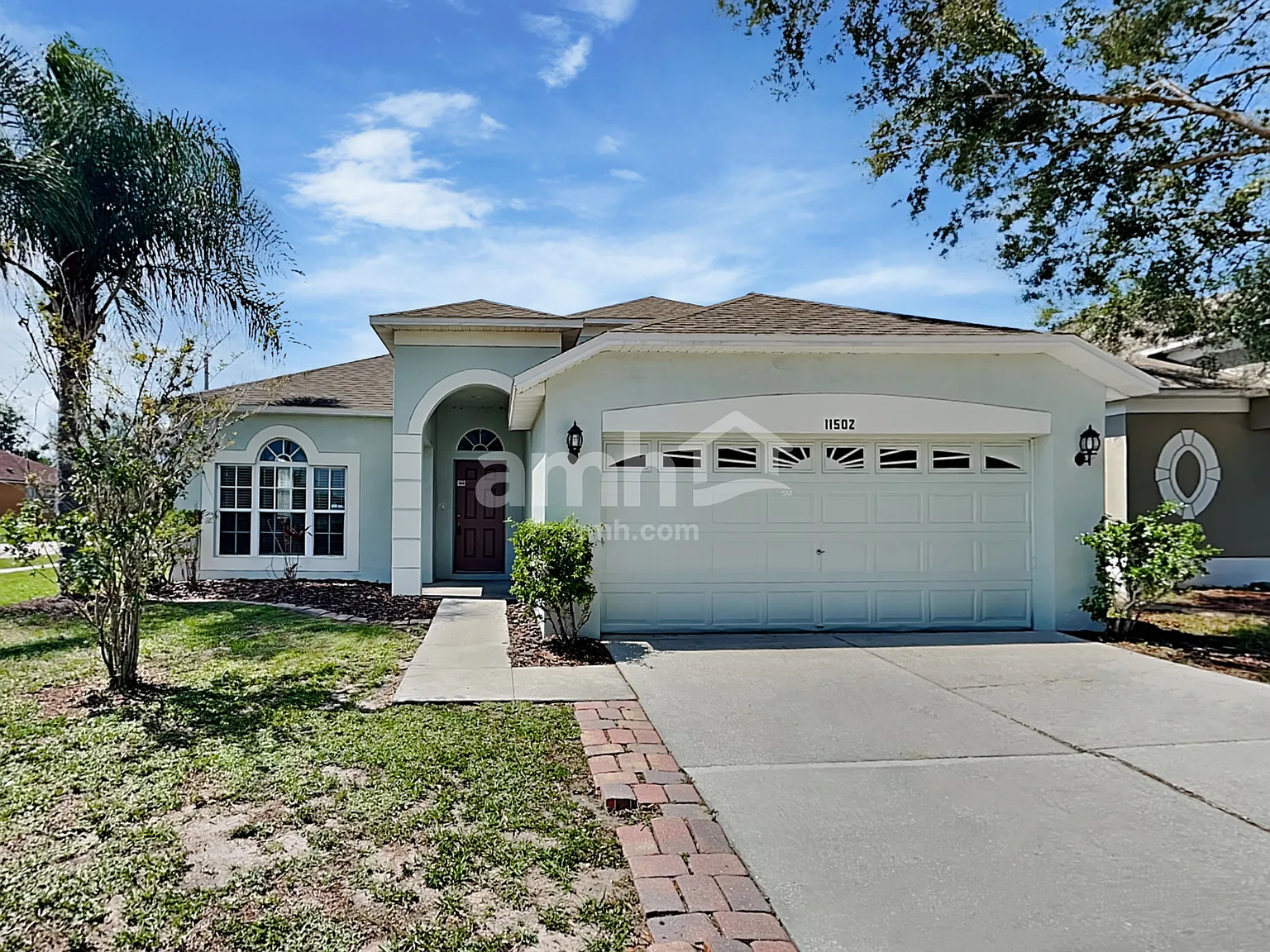 5 bed, 3.0 bath, 2284 sqft, $2,720 — Photo 1