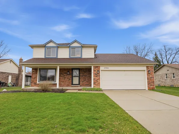 37962 Munger Dr, Livonia, MI 48154