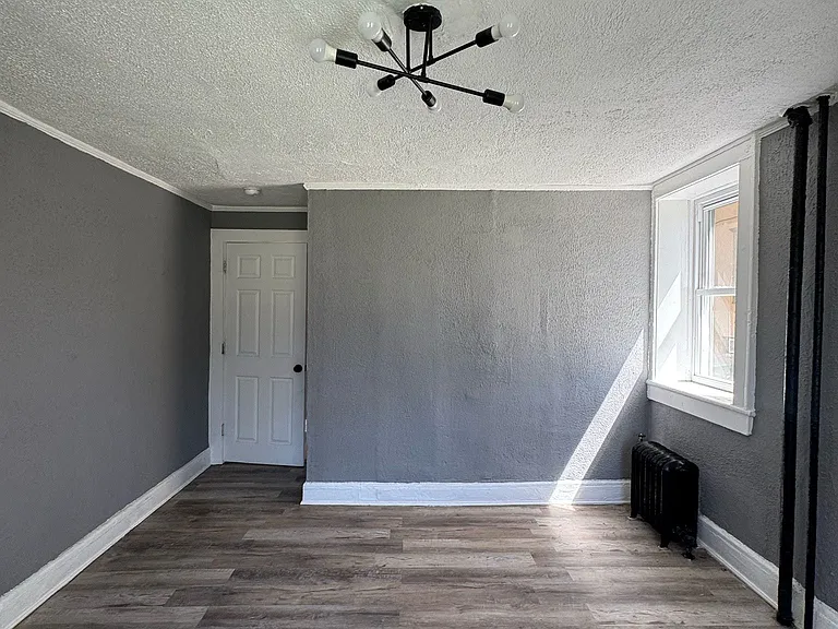 717 Arlington Ave #1B — Photo 11