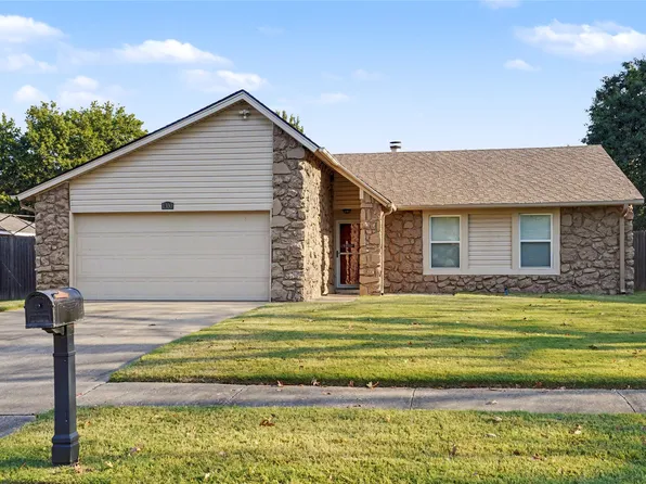 1300 W Austin Pl, Broken Arrow, OK 74011