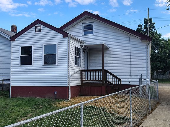 3rd image of 1112 Franklin St