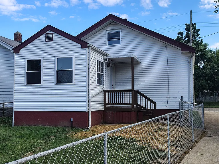 1112 Franklin St — Photo 2