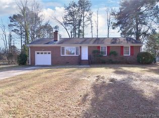102 Chestnut Dr, Williamsburg, VA 23185