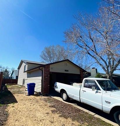 5th image of 859 S Ouray Dr