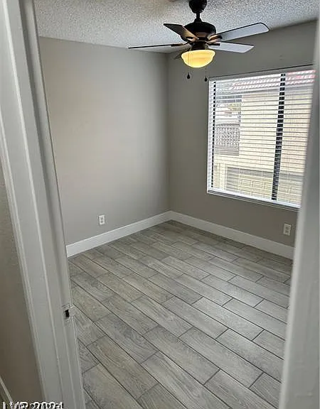 1887 Apricot Ct — Photo 15