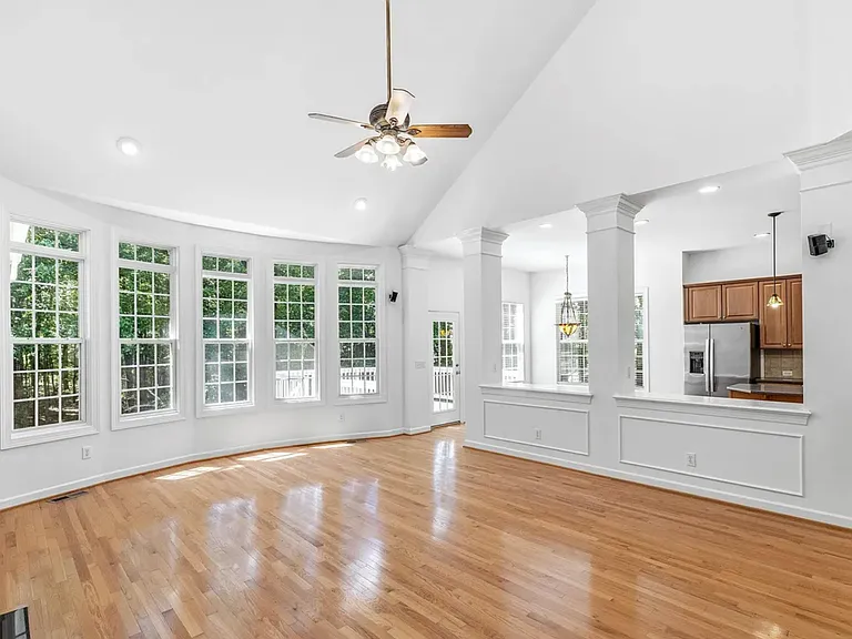 111 Sir Walker Ln — Photo 13